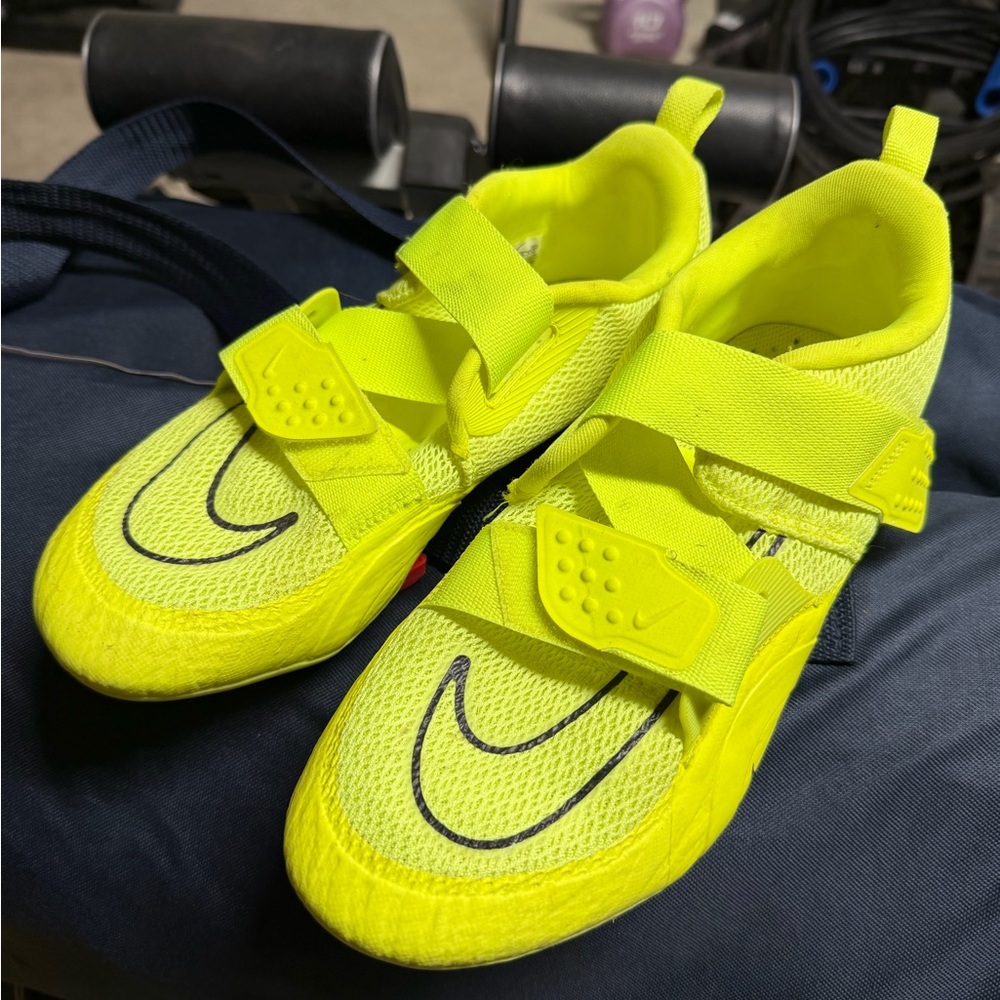 Nike Men's Neon Yellow Athletic Shoes
